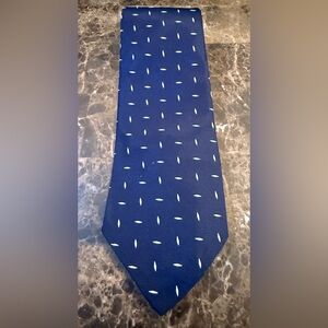 Paul Stuart. Woven Silk Navy & White Tie.